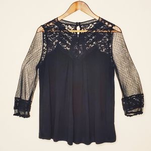 EXPRESS Women's Top Lace Details